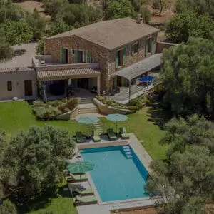 Luxury Eco Friendly Holiday Home PM2 and Event Venue with Pool