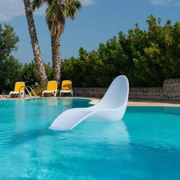 Chaise Longue Sirio Lounge Chair White Color. Entirely Made Of High Quality Pe, Modern, Luxury Item, Water Resistant. Great For Indoor And Outdoor Use. Very Uv Resistant Recyclable. Dimensions 178x62x91 Cm. - Image 4