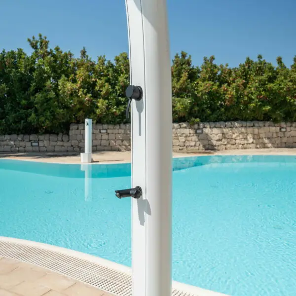 Modern XXL Outdoor Shower 20CM | SINED - Image 3