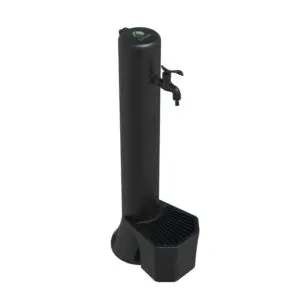 Black Outdoor Fountain And Bucket With 5 Liters Capacity, Aluminum Grid Leaf Catcher. Double Side And Bottom Water Connection. Made Of High Resistance Polyethylene. Black Metal Alloy Tap With Garden Hose Quick Coupling