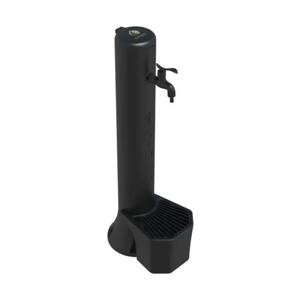 Black Outdoor Fountain And Bucket With 5 Liters Capacity, Aluminum Grid Leaf Catcher. Double Side And Bottom Water Connection. Made Of High Resistance Polyethylene. Black Metal Alloy Tap With Garden Hose Quick Coupling