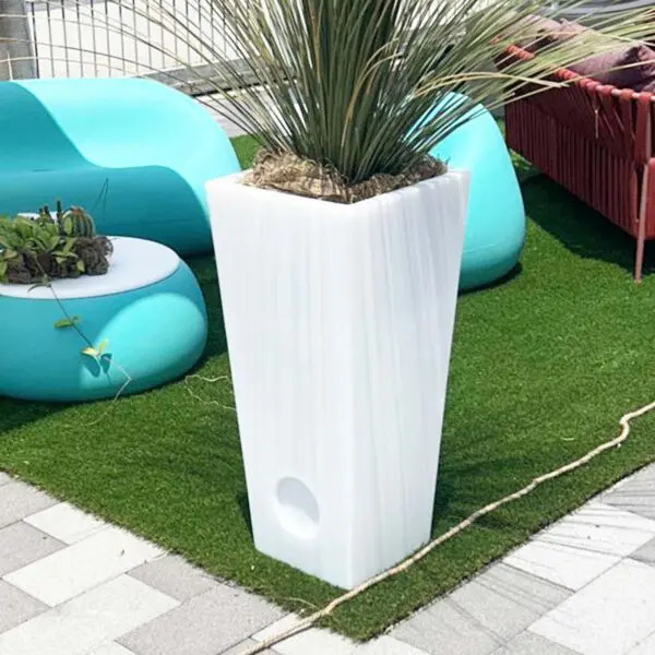 Solar Self-recharging Luminous Vase Made Of Polyethylene Model Quadrato Solar With Height 102 Cm. Solar Luminous Vase Made In Italy, Impact, Weather And Uv Resistant. Possibility To Be Used All Year Round. - Image 3