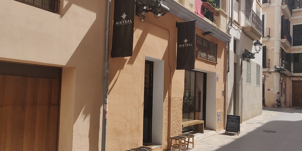 Mistral - en af de bedste kaffebarer i Palma - rejstilmallorca.dk - din Palmaguide